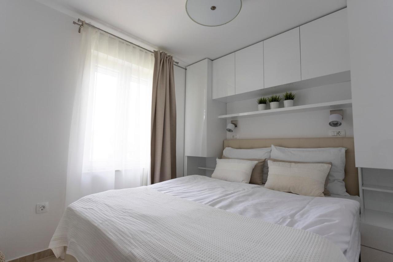 Luxury Mantinela Apartment มาลินสกา ภายนอก รูปภาพ