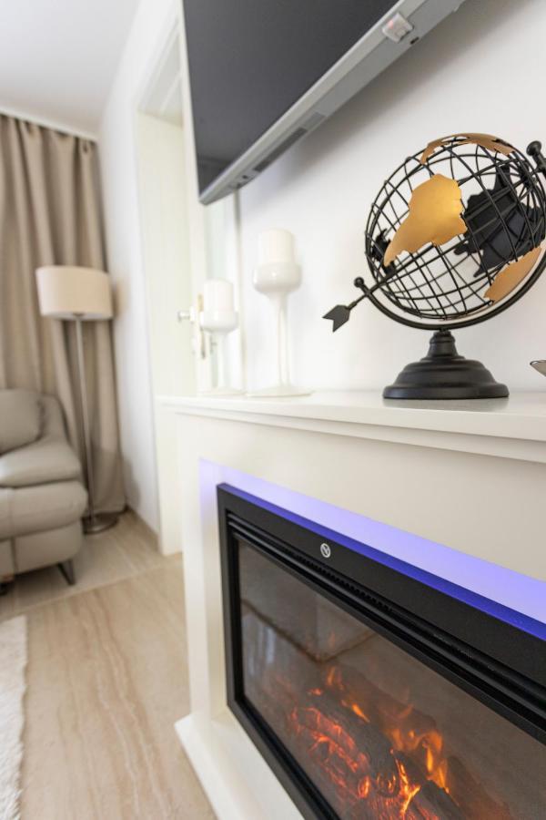Luxury Mantinela Apartment มาลินสกา ภายนอก รูปภาพ