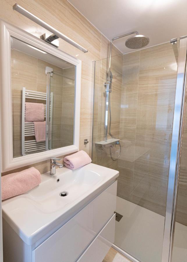 Luxury Mantinela Apartment มาลินสกา ภายนอก รูปภาพ