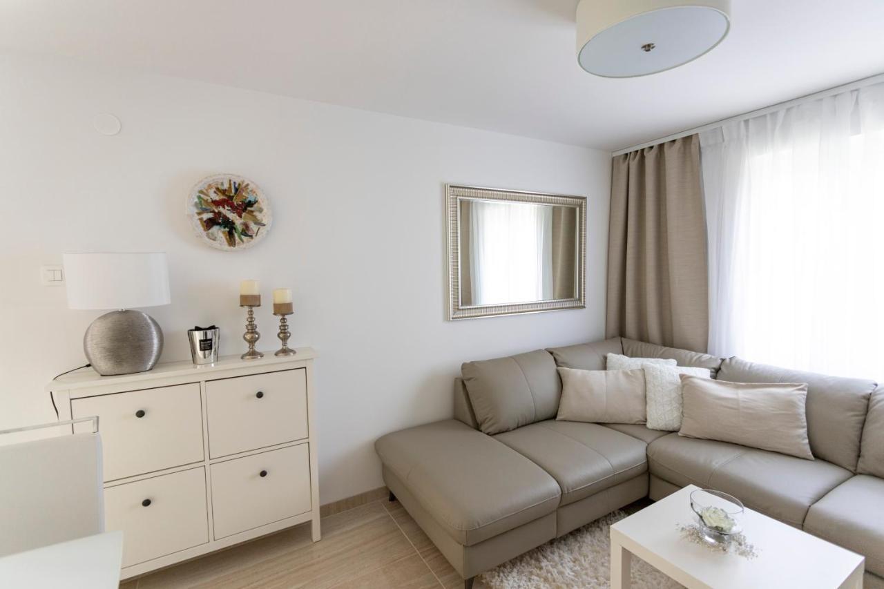 Luxury Mantinela Apartment มาลินสกา ภายนอก รูปภาพ
